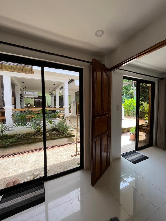 Hutch Lodging House El Nido Bagian luar foto