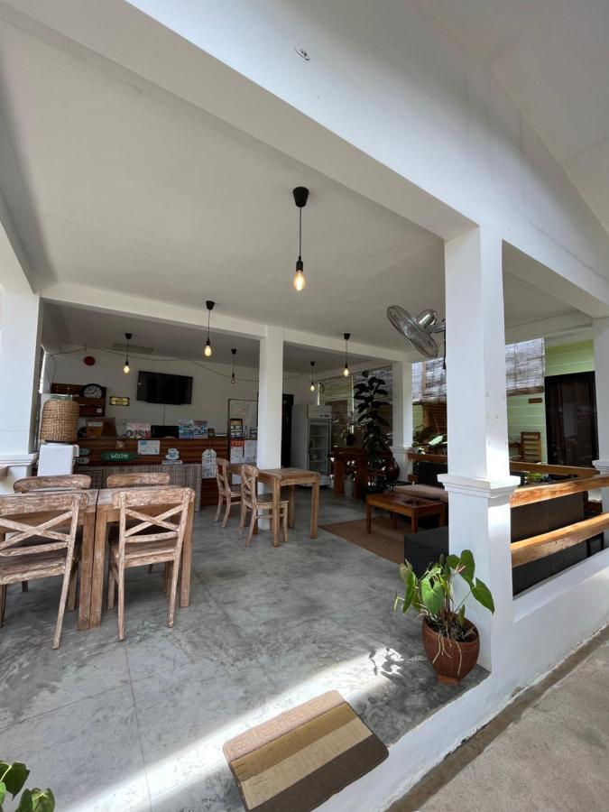 Hutch Lodging House El Nido Bagian luar foto