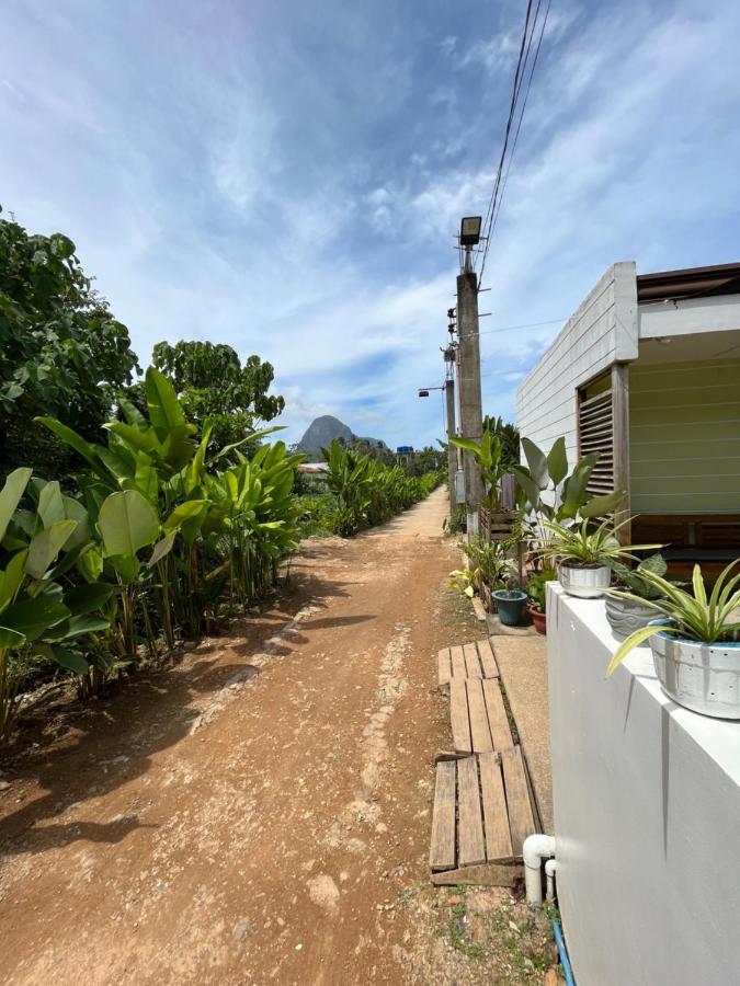 Hutch Lodging House El Nido Bagian luar foto